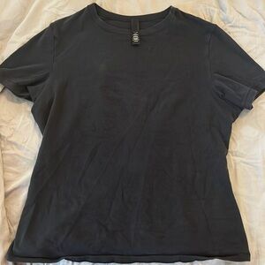 Black skims fitted tee shirt